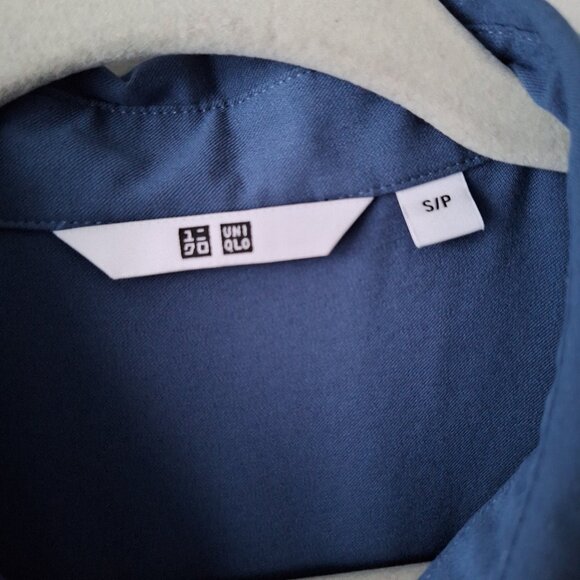 Uniqlo WOMEN'S RAYON LONG SLEEVE BLOUSE - Size S (Blue) - Picture 4 of 8